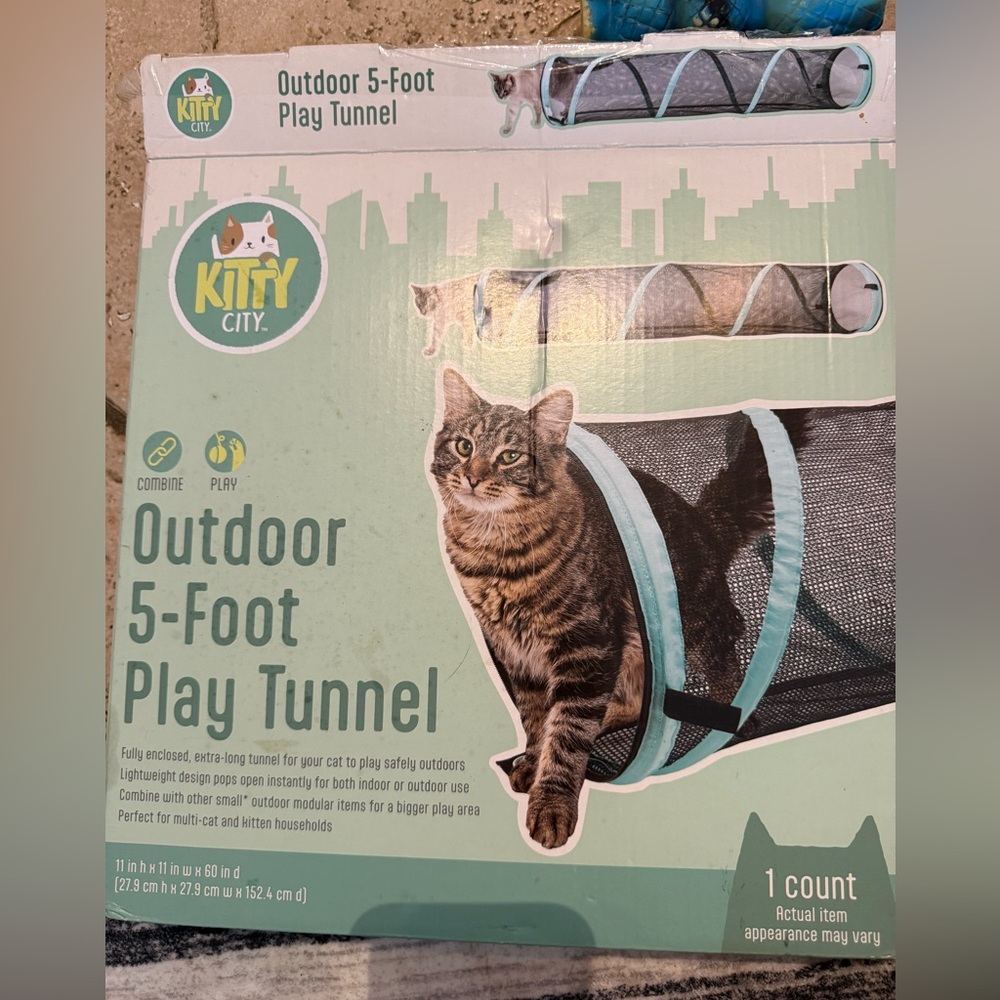 Portable Cat Tunnel outdoor or indoor - Mint and Black